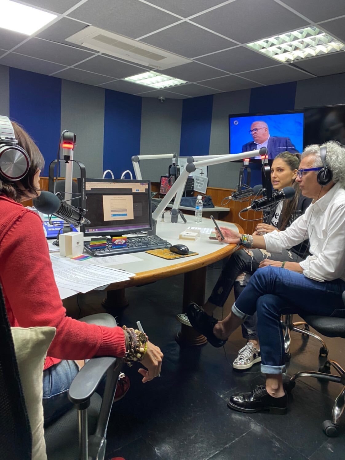 ONDA LA SÚPER ESTACIÓN 107.9 FM, GRACIELA BELTRÁN Y MARIO ARANAGA, ENTREVISTA PARA EL LANZAMIENTO DE LA PULSERA CUYAS GANANCIAS SERÁN A BENEFICIO DEL MUSEO DE LOS NIÑOS, FEBRUARY 2020, CARACAS, VENEZUELA