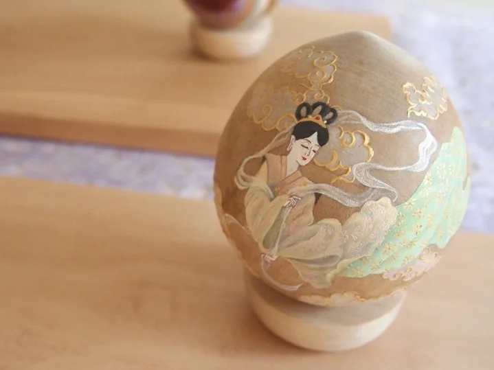 羽衣天女 (2014) Acrylic on Wood /Size: 80mmφ