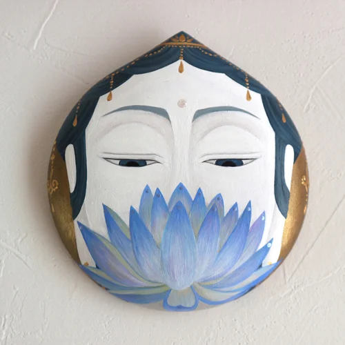 kokotama鏡 「真実の瞳」 10cm x 11cm x 1.5cm Acrylic on wood