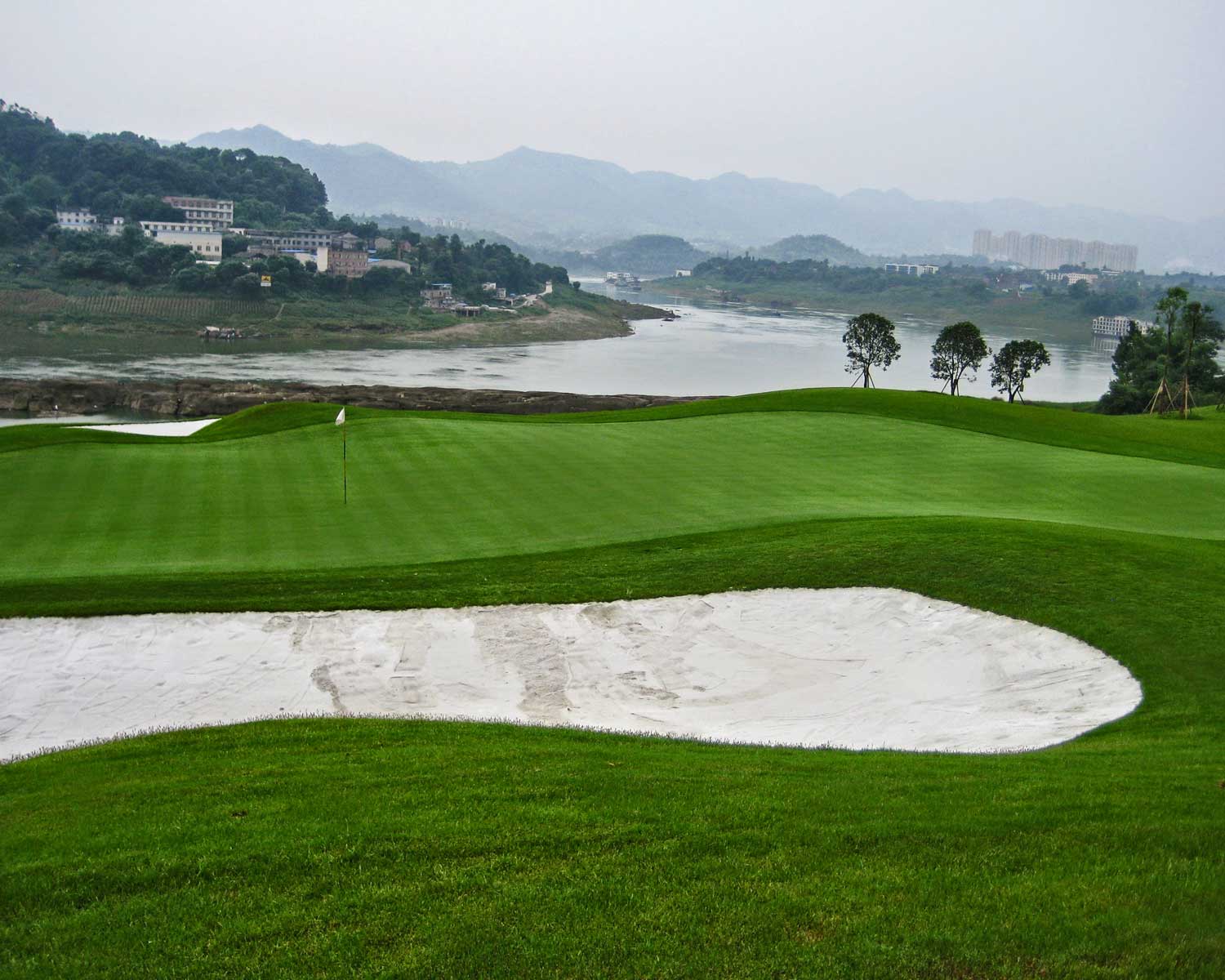 chongqing-riverview_golf-course_hole-x3.jpg