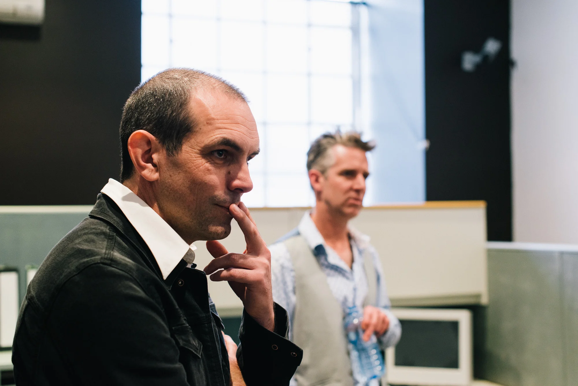 Wellington City Gallery curator Aaron Lister speaking with sculptor Glen Hayward. IMG X Tom Teutenberg
