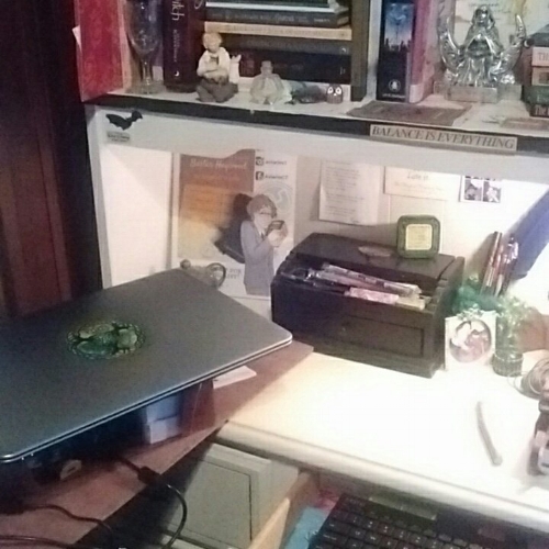  Ang's work space!