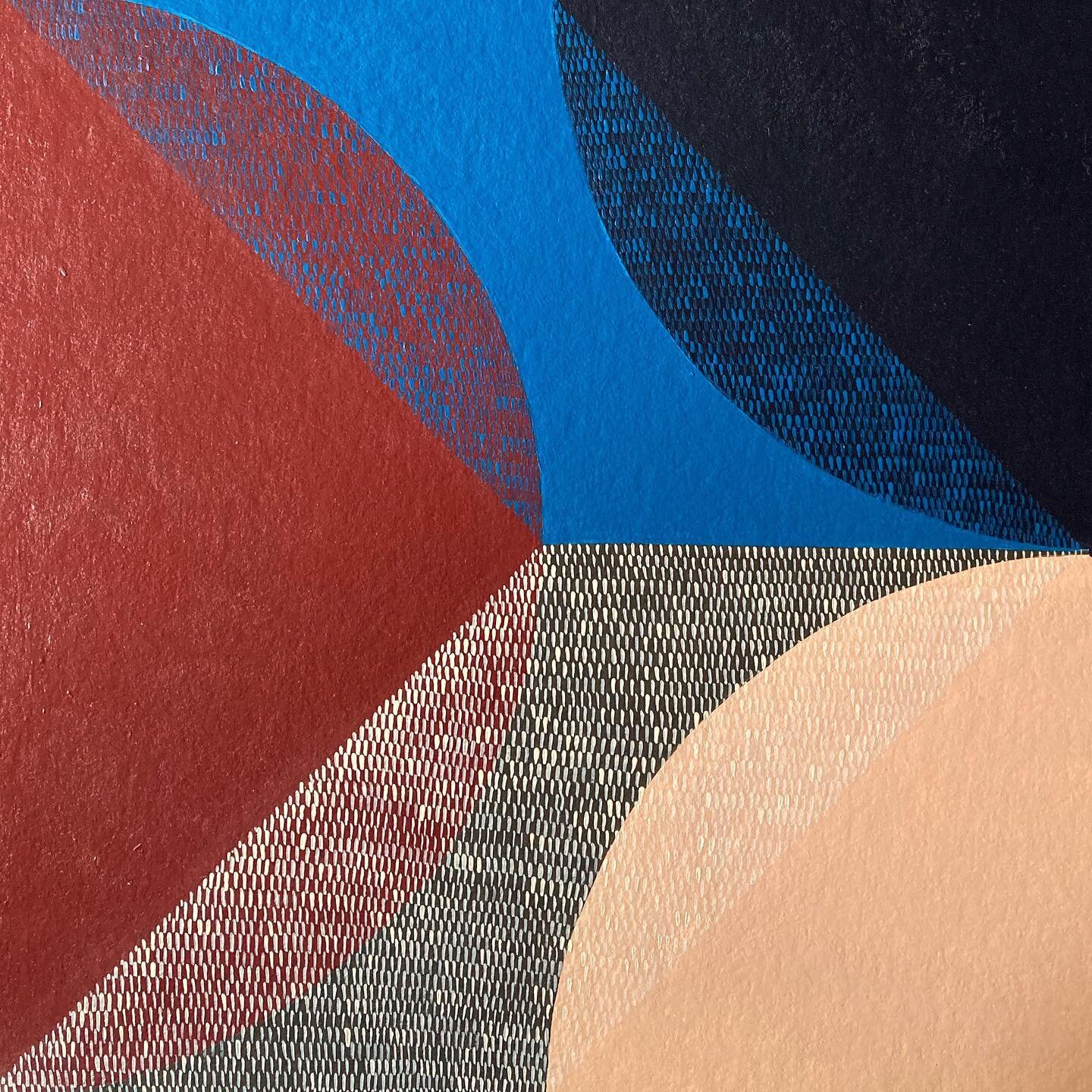 #detail shot of my current #wip it&rsquo;s a larger work (for me) on 640gsm archers paper, love working on paper with these tiny brushstrokes ❤️ have a good Monday! X
.
.
.

#kelsosullivan #art #design #illustration #illo #modernart #painting #modern