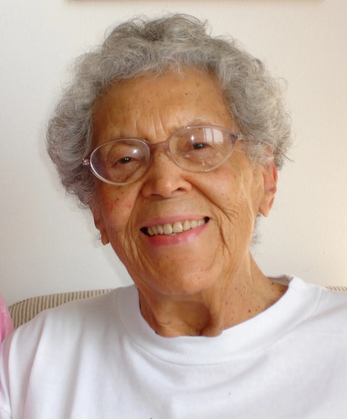 2005, Elizabeth Catlett (1915-2012) In a career spanning more than 70 years, Elizabeth Catlett created sculptures that celebrate the heroic strength and endurance of African-American and Mexican working-class women. With simple, clear shapes she evokes both the physical and spiritual essence of her subjects. Her hardy laborers and nurturing mothers radiate both power and a timeless dignity and calm. The beauty of her subjects is matched by the beauty she reveals in her sculptural materials. - Jeff Harrison Chief Curator, Chrysler Museum of Art