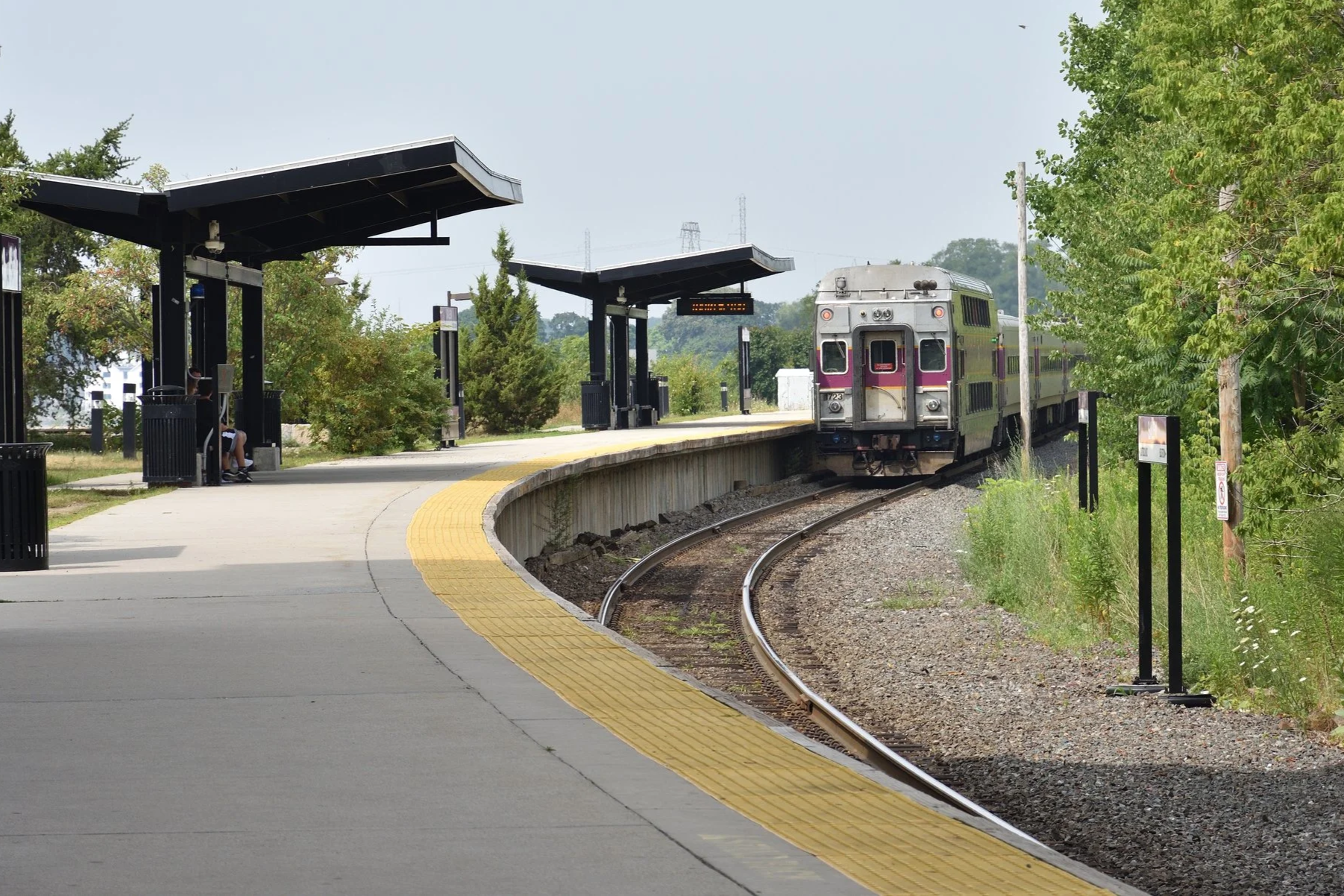 How the MBTA can fill empty seats on the Commuter Rail