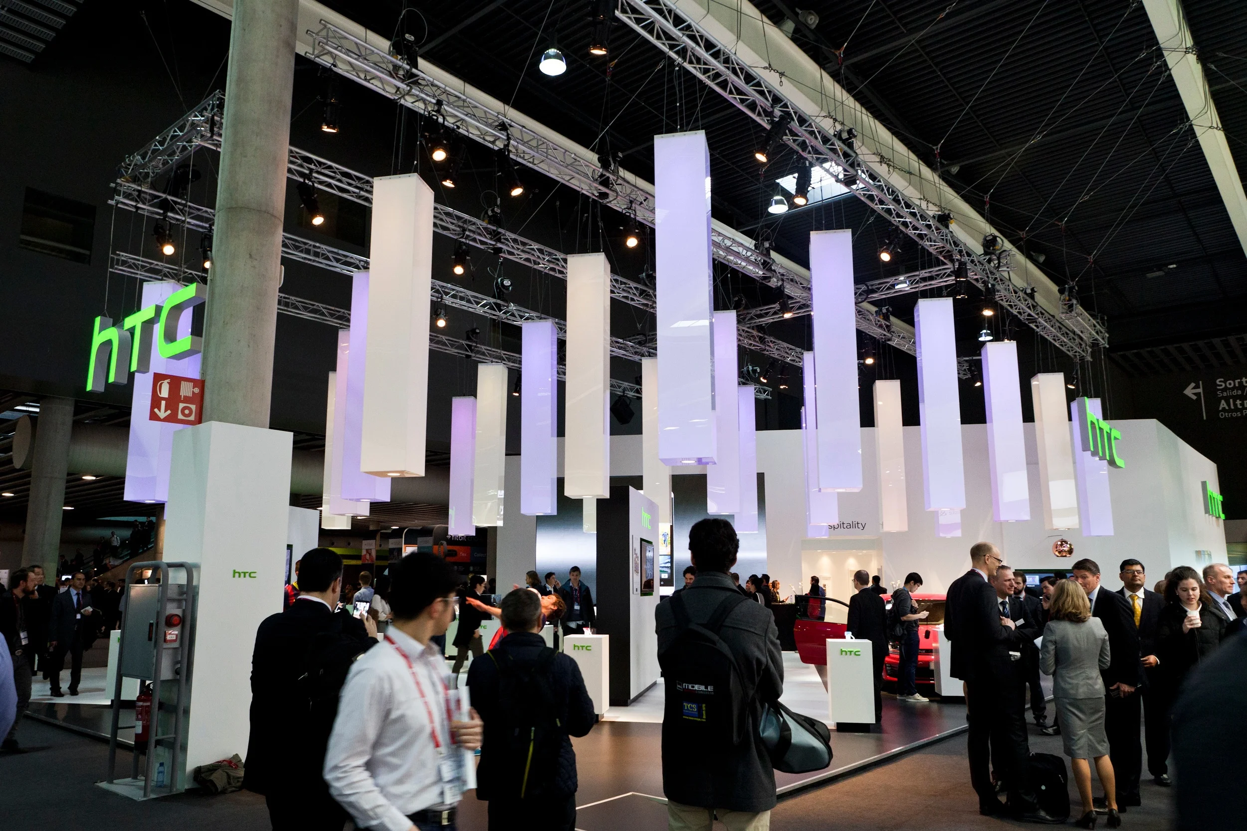 077_MWC2014-9352-HighRes.jpg