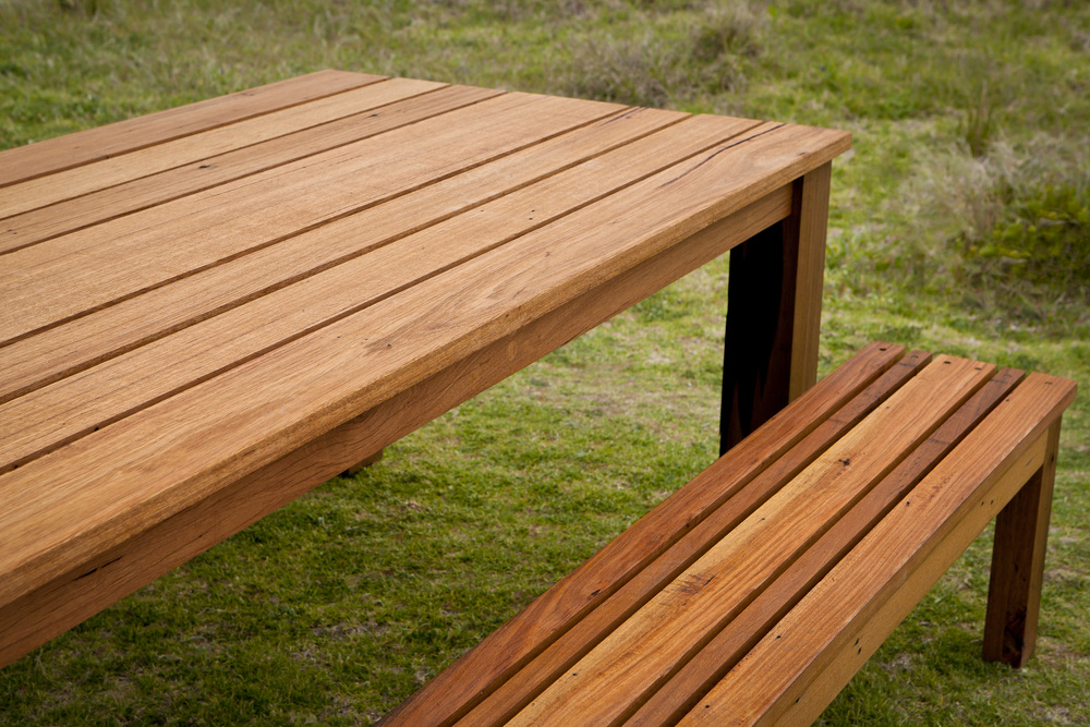 Outdoor Low Dining Setting