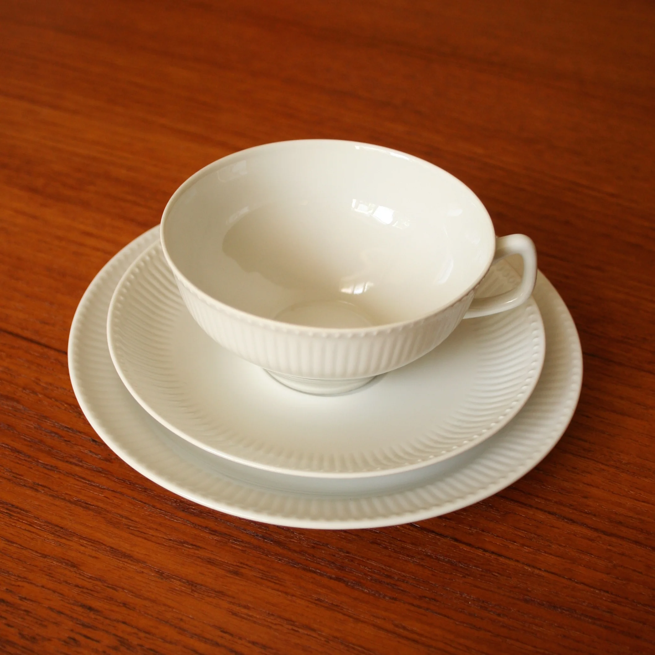Tias.eckhoff.porsgrund.tea.cups.88.jpg