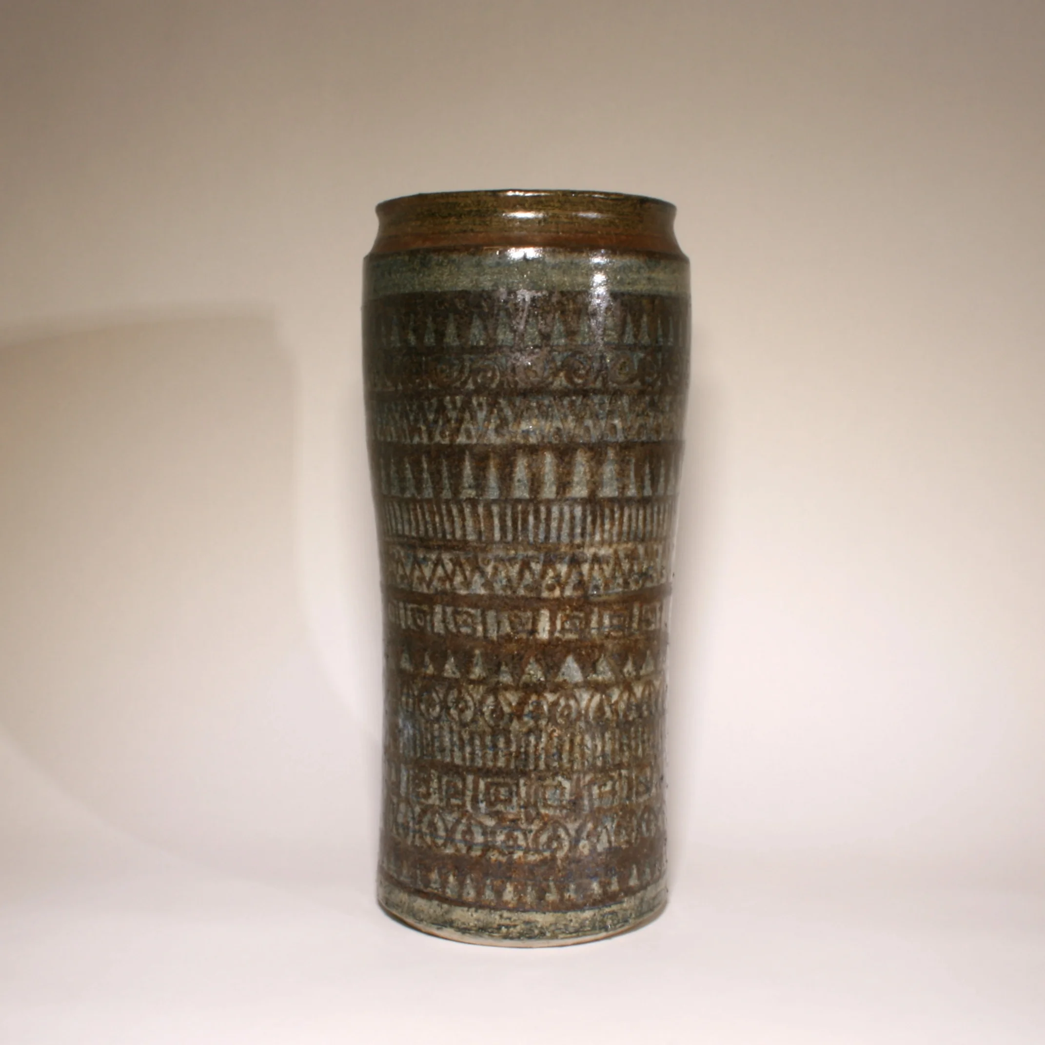 Finn.Hald.stoneware.vase.64.JPG