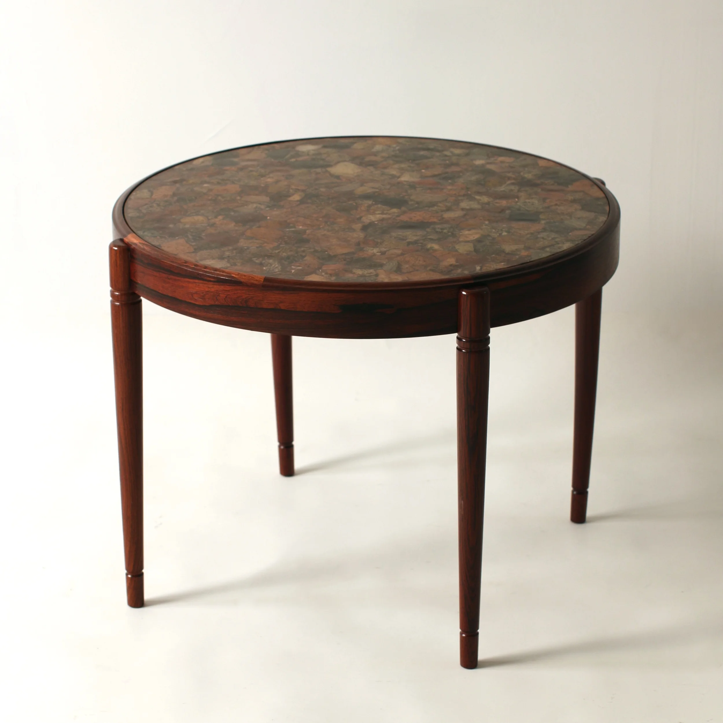 Arvid Hærem Sola Møbelfabrikk Form & Function .jpg