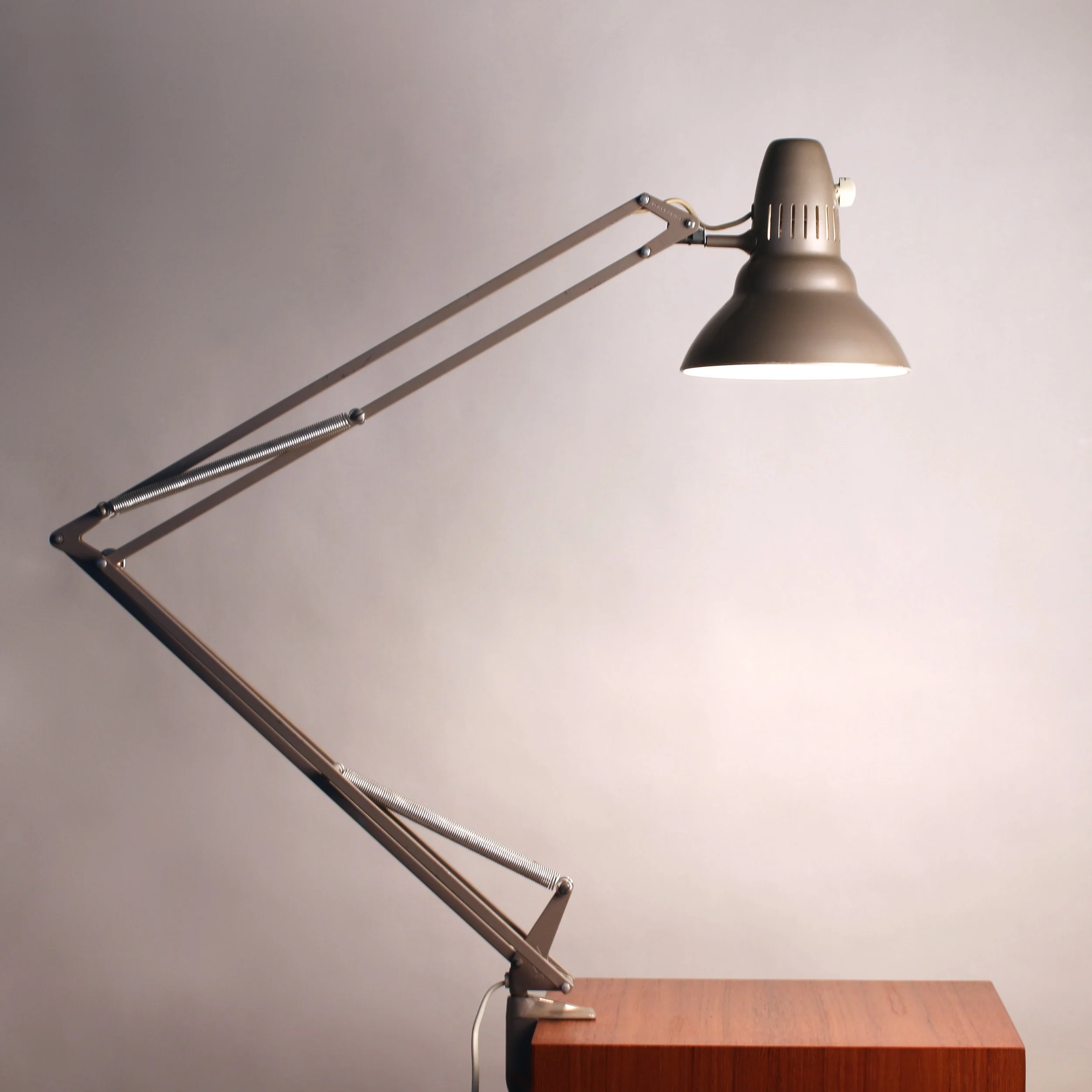 Jac Jacobsen Luxo grey Form & Function.JPG