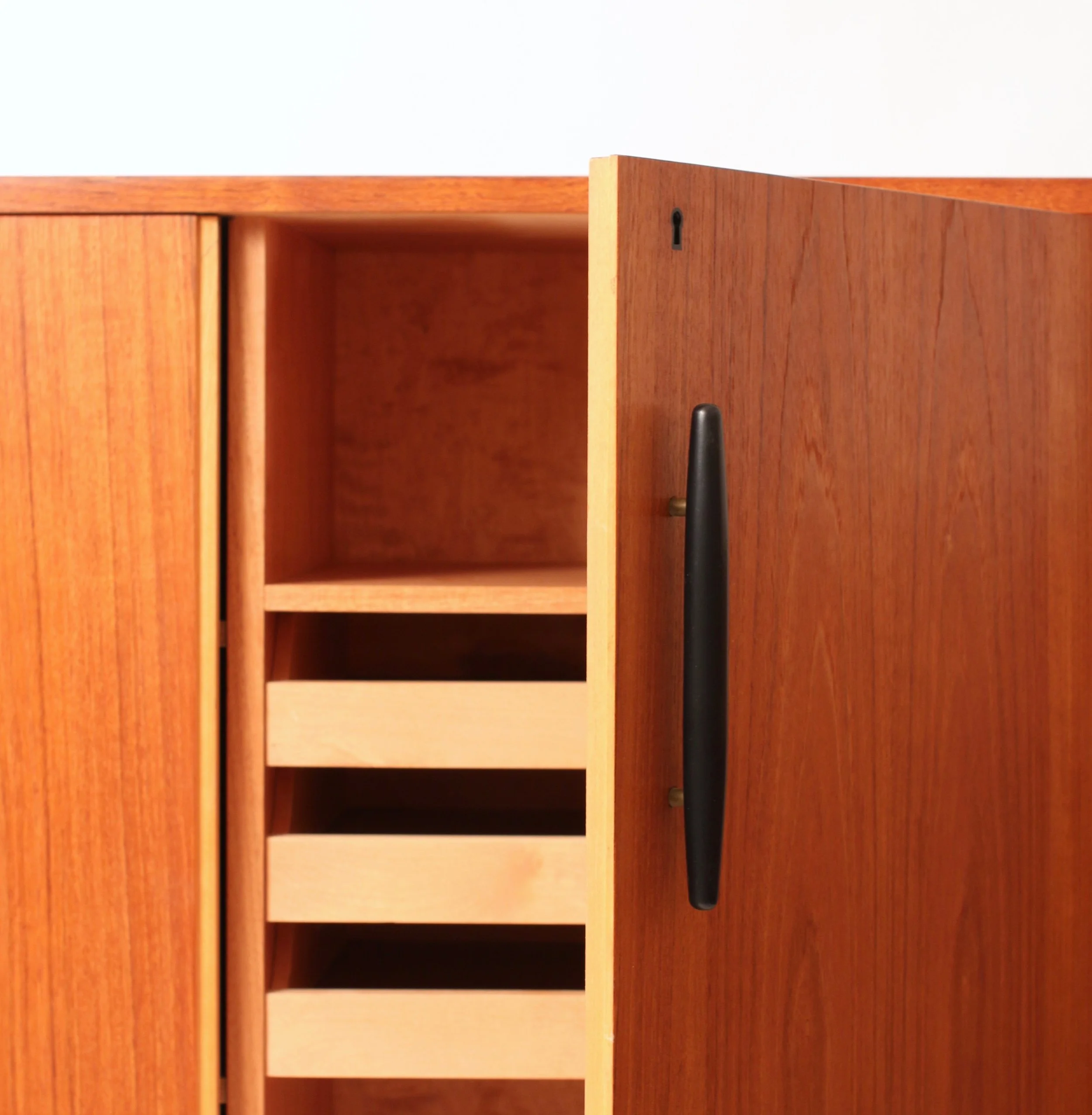 Hugo Troeds sideboard Form & Function2.jpg