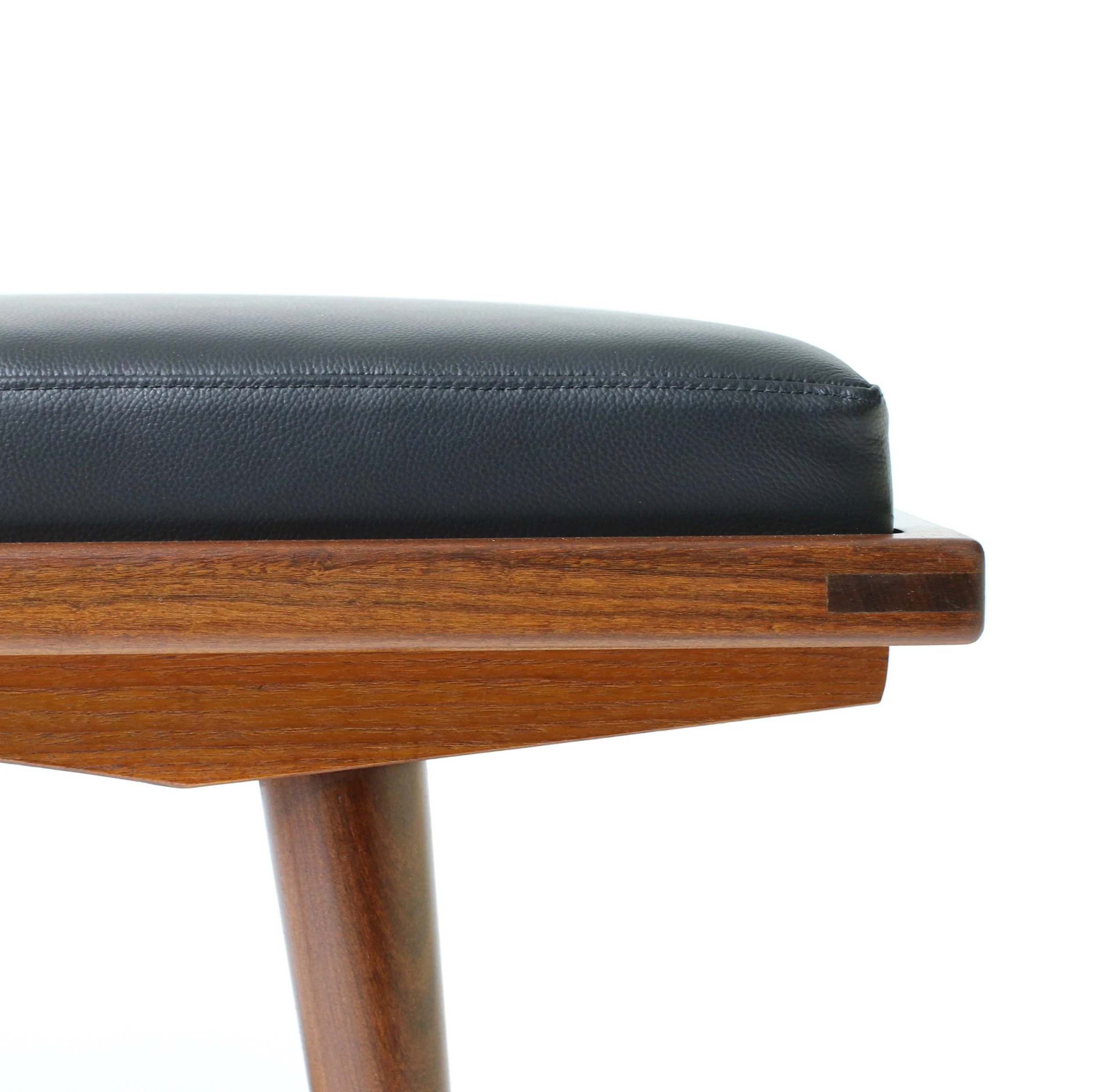 Phone table Ganddal Møbelfabrikk Form & Function2.jpg