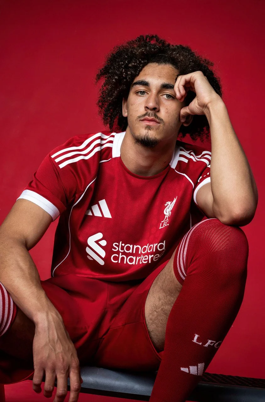 LIVERPPOL FC PLAYER PORTRAIT00005.JPEG