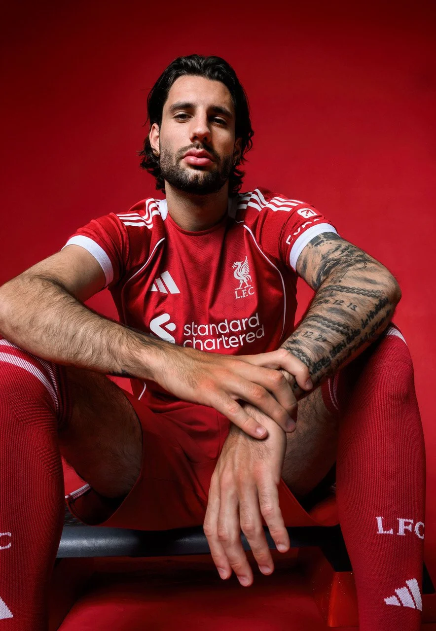 LIVERPPOL FC PLAYER PORTRAIT00010.JPEG