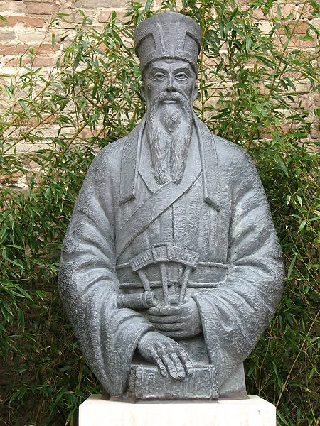  Monument of Matteo Ricci in Macerata, Italy