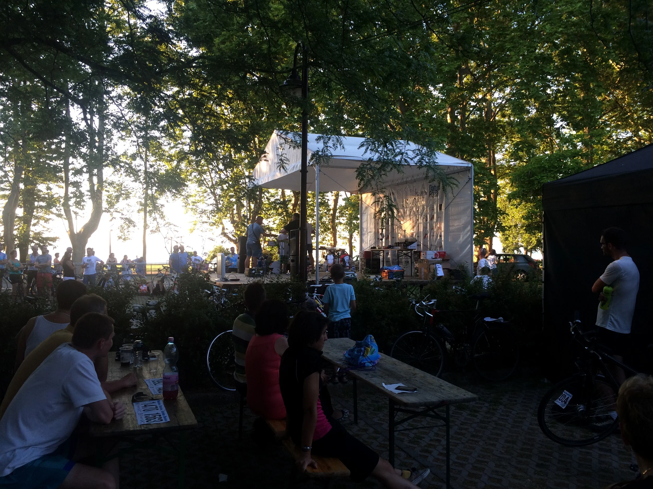 Pasta Party with the sunset by the lake and a great concert.