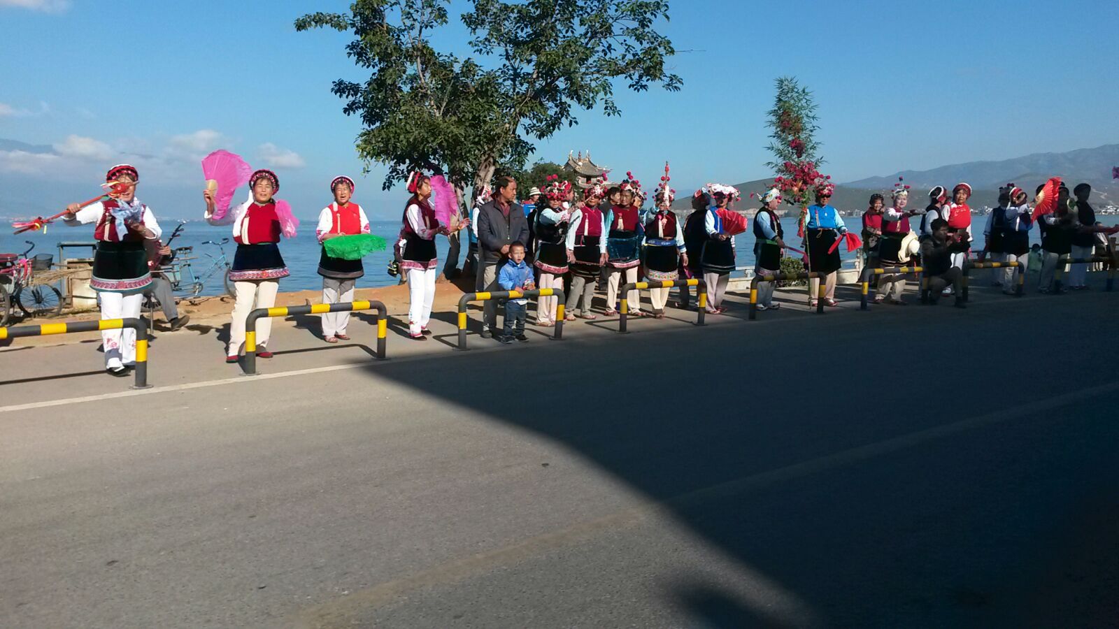 Local costume along the 115Km