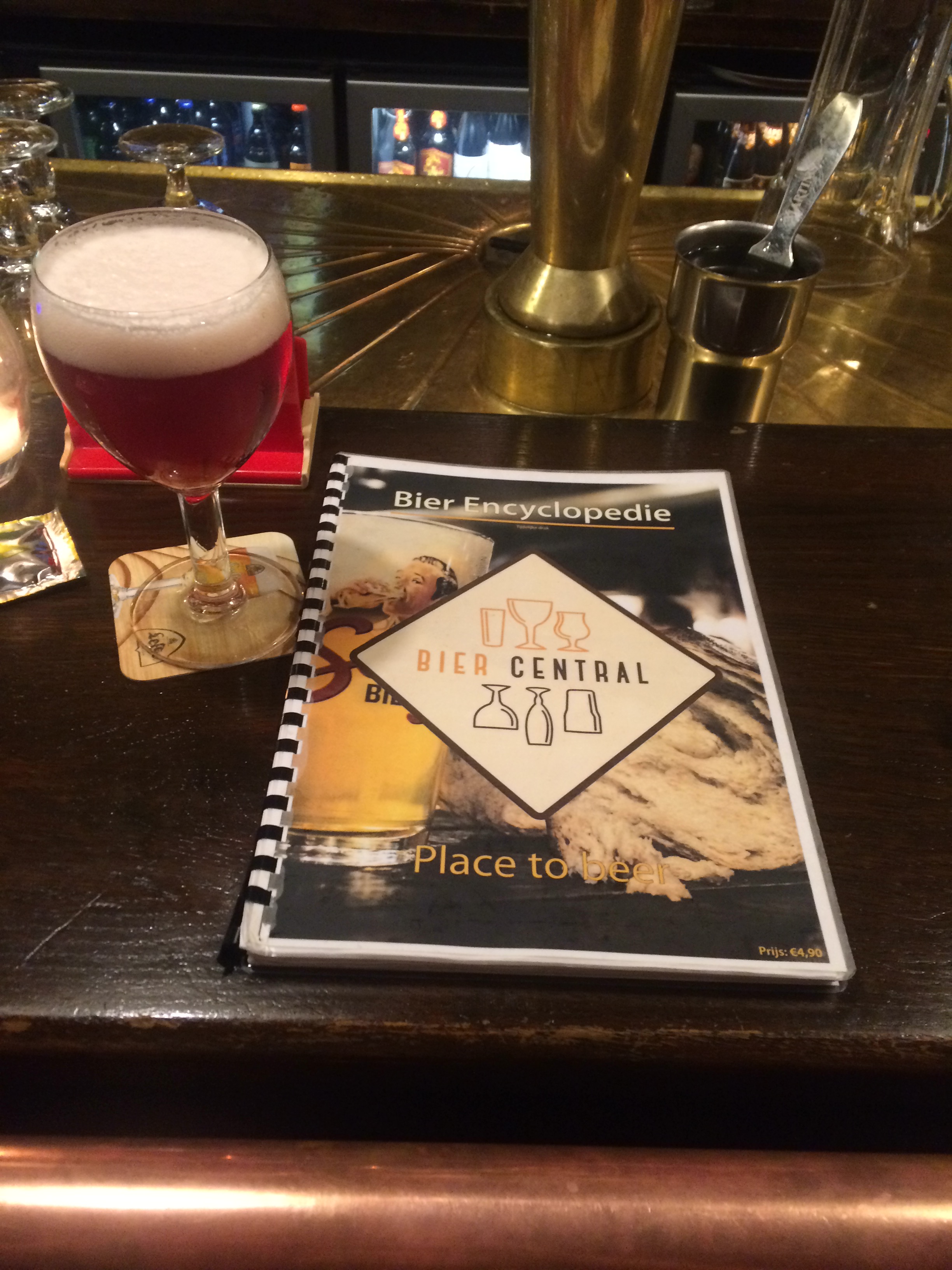 Antwerp Bier Central,300 beers in the Encyclopedie