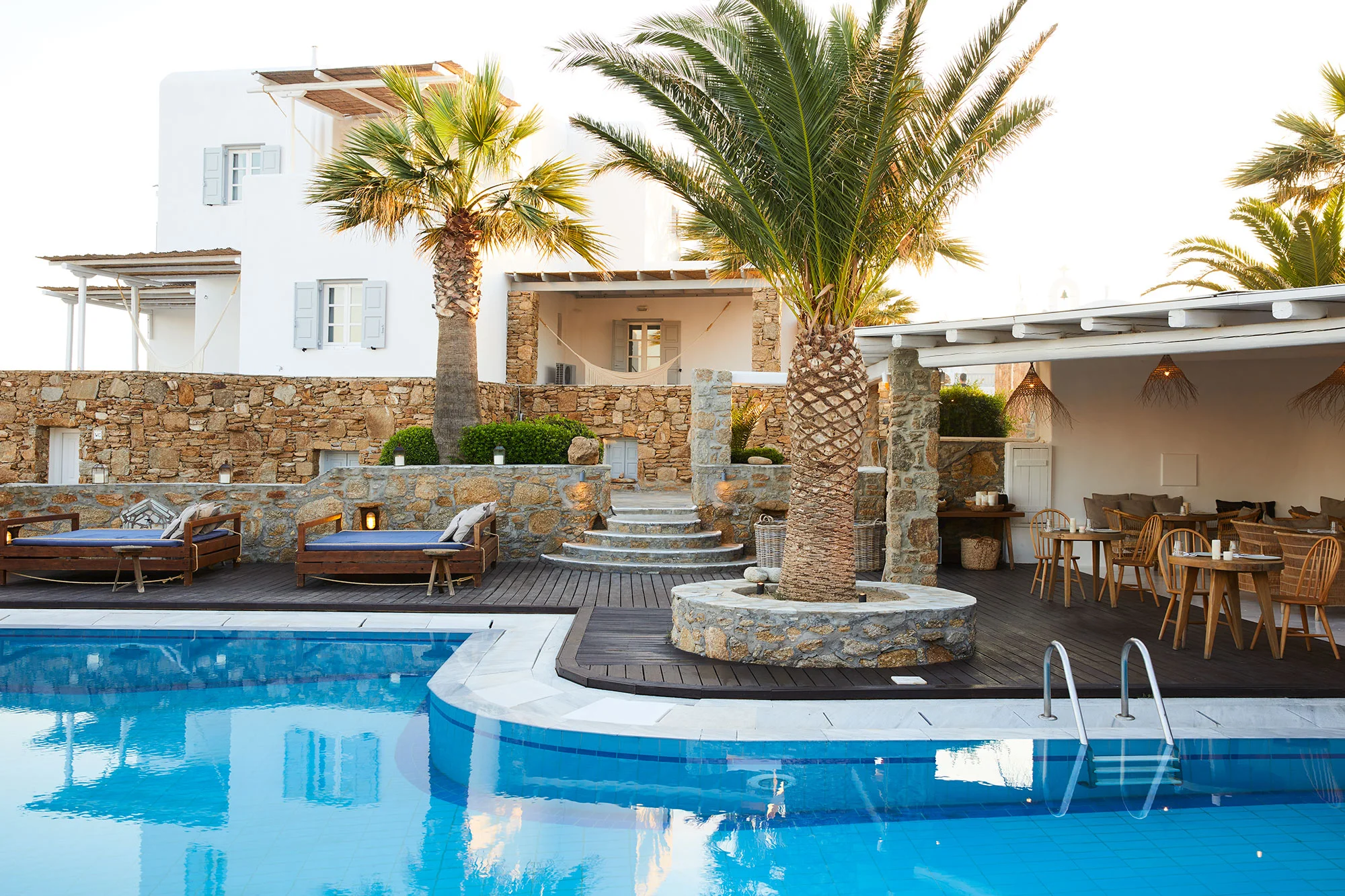 San_Giorgio_Exteriors_Pool_Restaurant_002.jpg