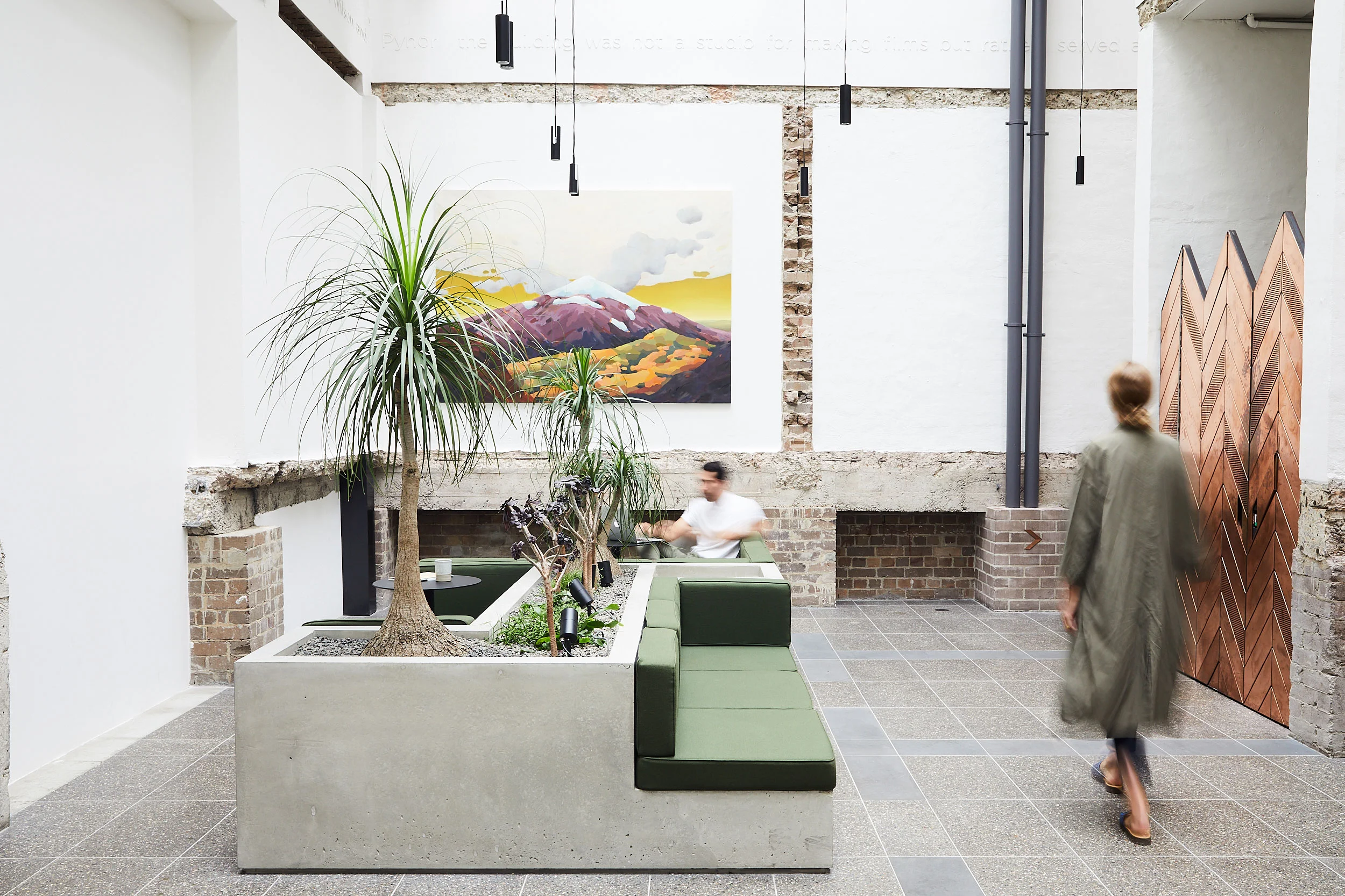 Paramount_House_Lobby_056.jpg