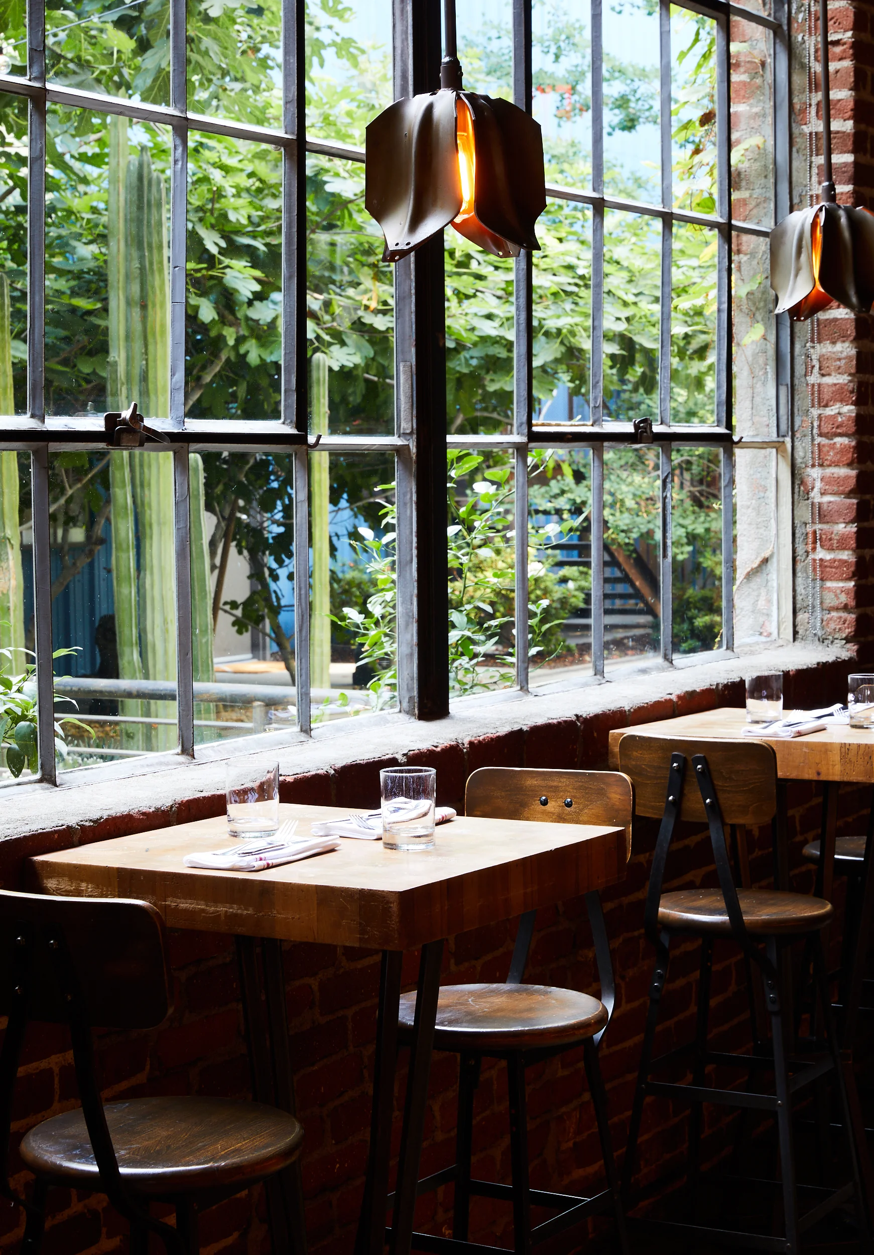 Bestia_Restaurant_Interiors_Dining_031.jpg