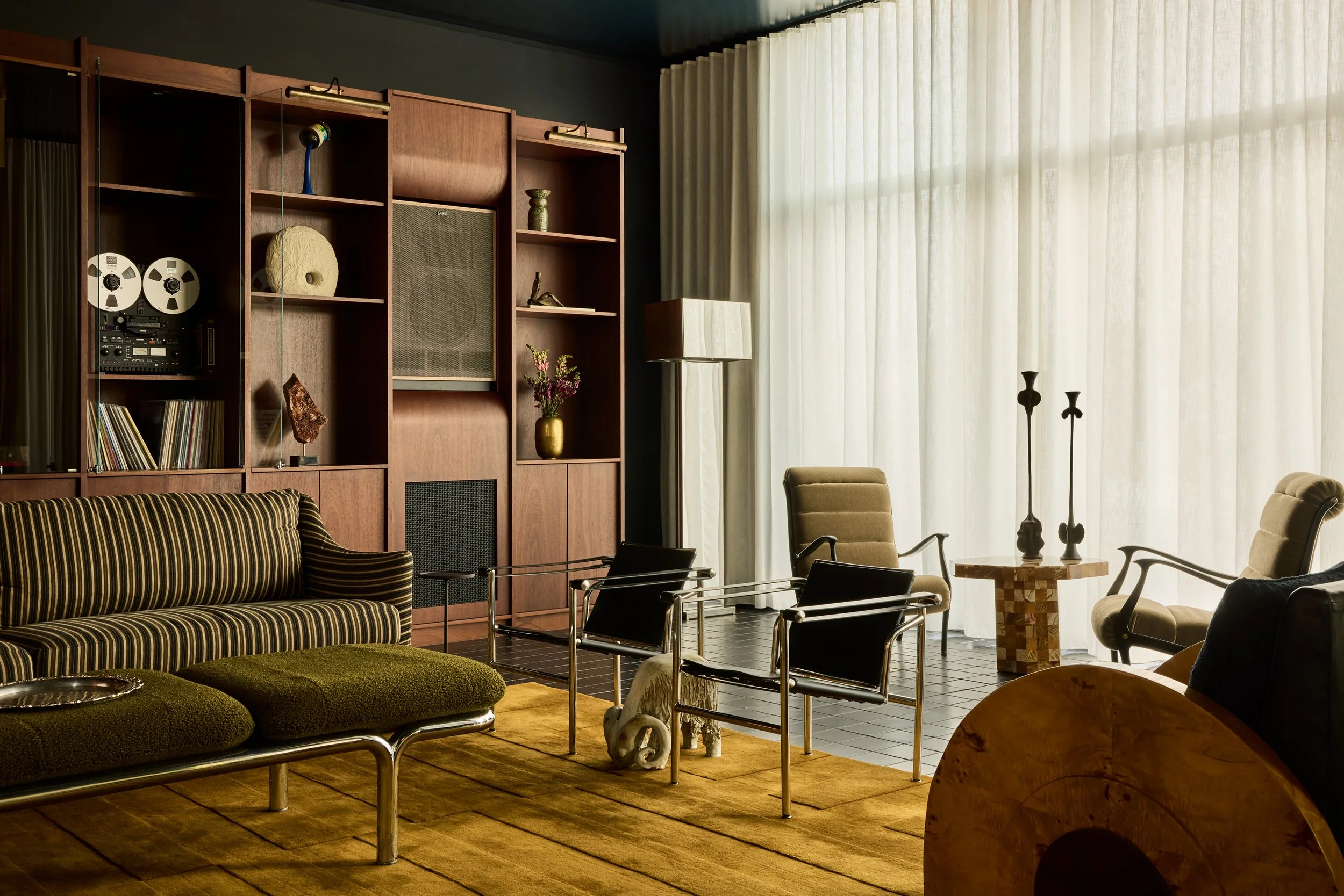 Saint-Augustine_Common-Area_Listening-Room_005.jpg