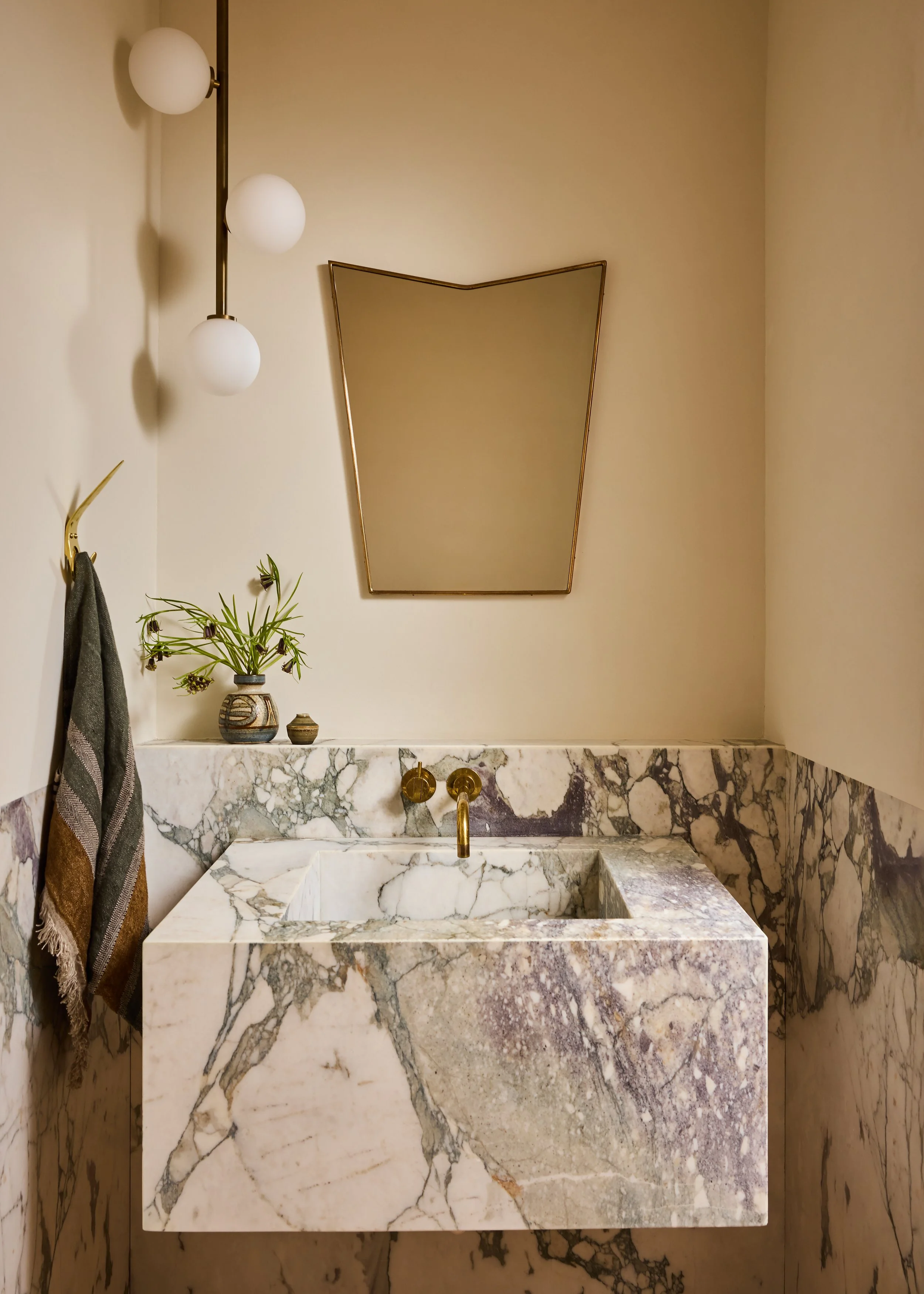 Grove-Townhouse_Powder-Room_010.jpg