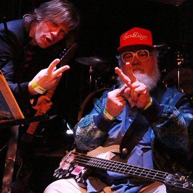 Jason Falkner and R. Stevie Moore at Maggie Mae&rsquo;s Gibson Room in AustinTX during SxSW 2017 playing songs from their Make It Be album. #rsteviemoore #jasonfalkner #makeitbe #maggiemaes #gibsonroom #austintx #sxsw2017 #peacesignmiddlefinger