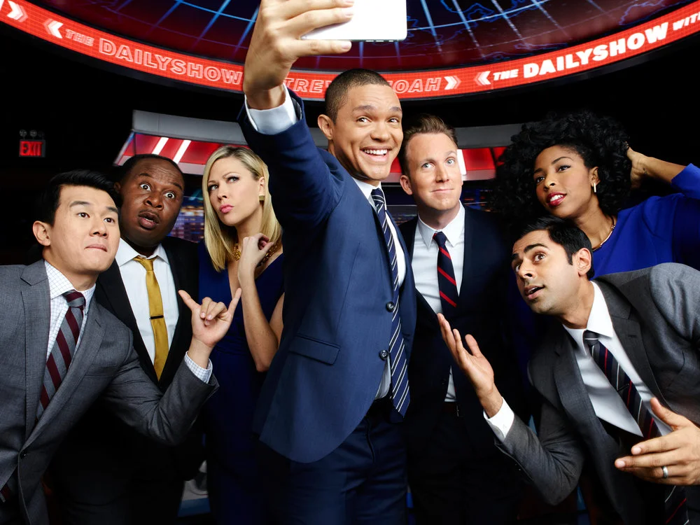 TDS-CORRESPONDENTS-GROUP-SHOT-SELFIE.jpg