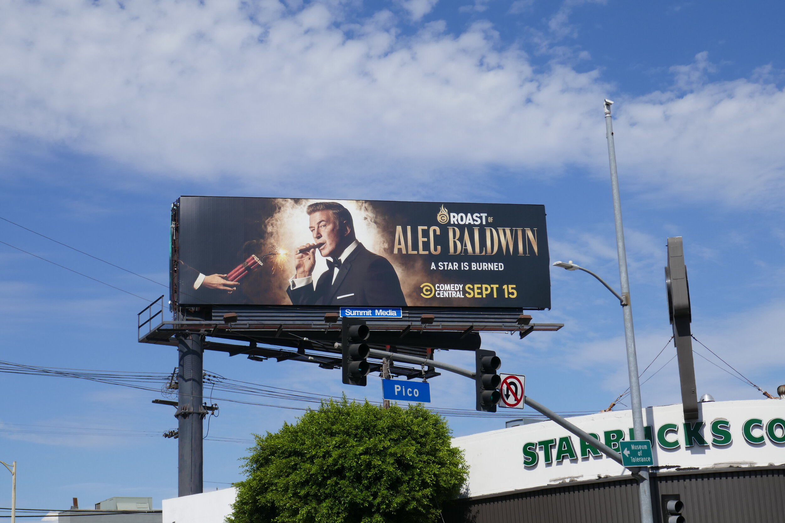 5105 Comedy Central Roast Alec Baldwin - Close.JPG