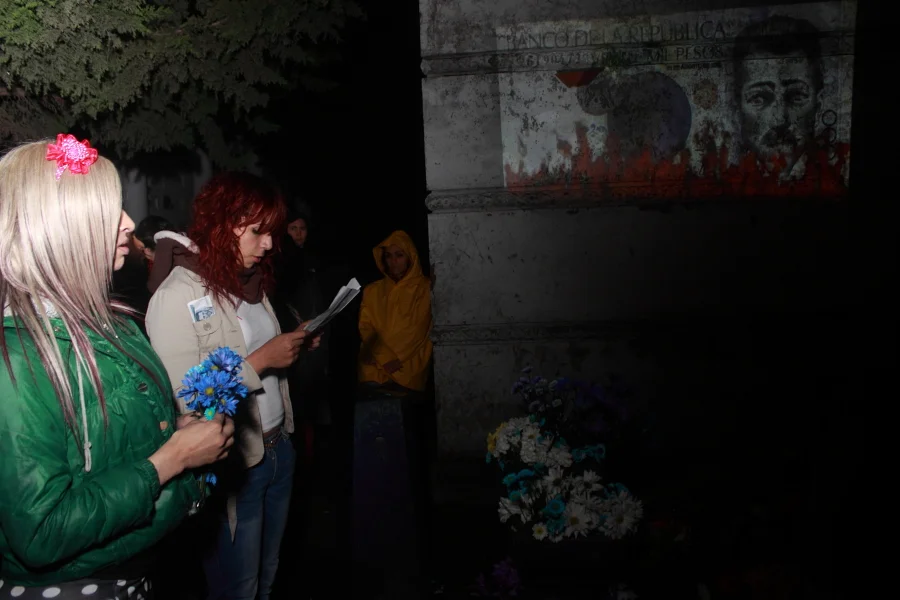 vivosymuertos0085.jpg