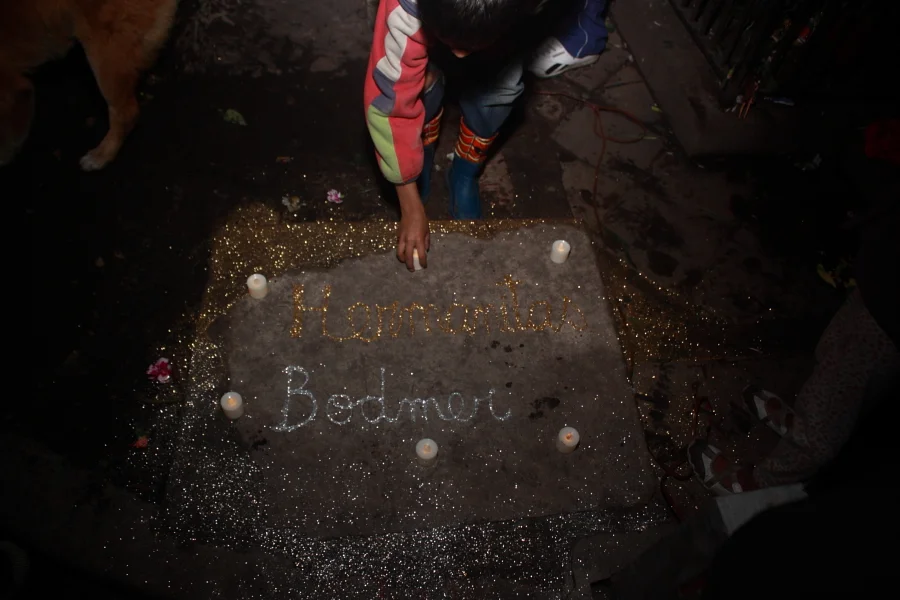 vivosymuertos0109.jpg