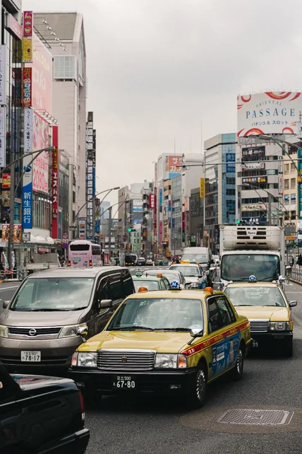 tokyo-taxi-traffic.jpg