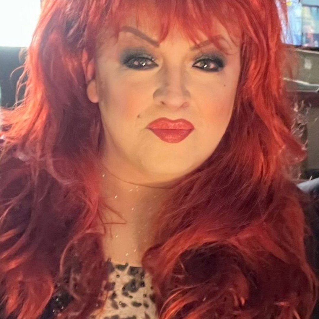 This look of my friend Steve @ytzguy as @wynonnajudd continues to astound me. Steve, also know as Victoria Cartier, was returning to perform after a long absence to honor and pay tribute the late Sylvia of the Freaks, real name Ben McGuire, who sudde