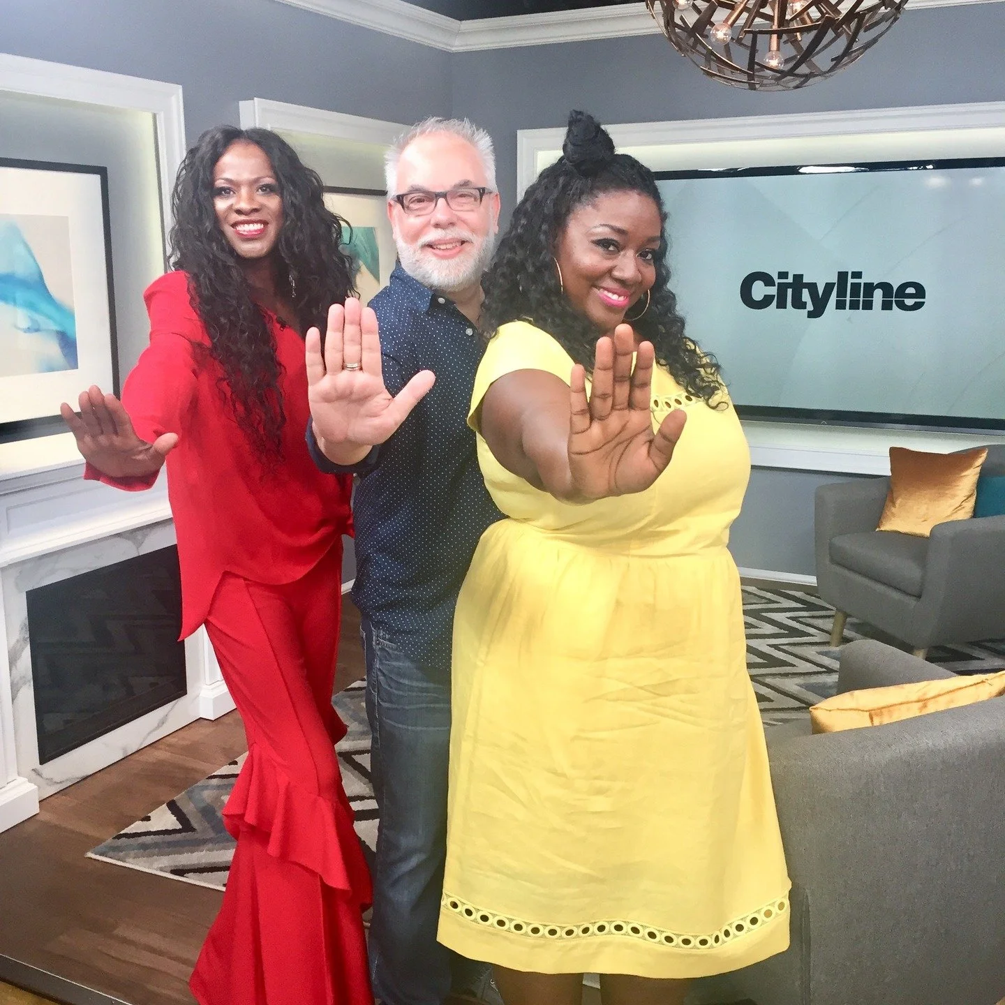 STOP! In the name of Cityline. Let's through back to May 2018 with @tracypmakeup and our dearly missed friend Grace Taraglia who passed later that year. Here we are as the Supremes. I'm Diana of course. #throwback #throwbackthursday❤️ #thesupremes #m