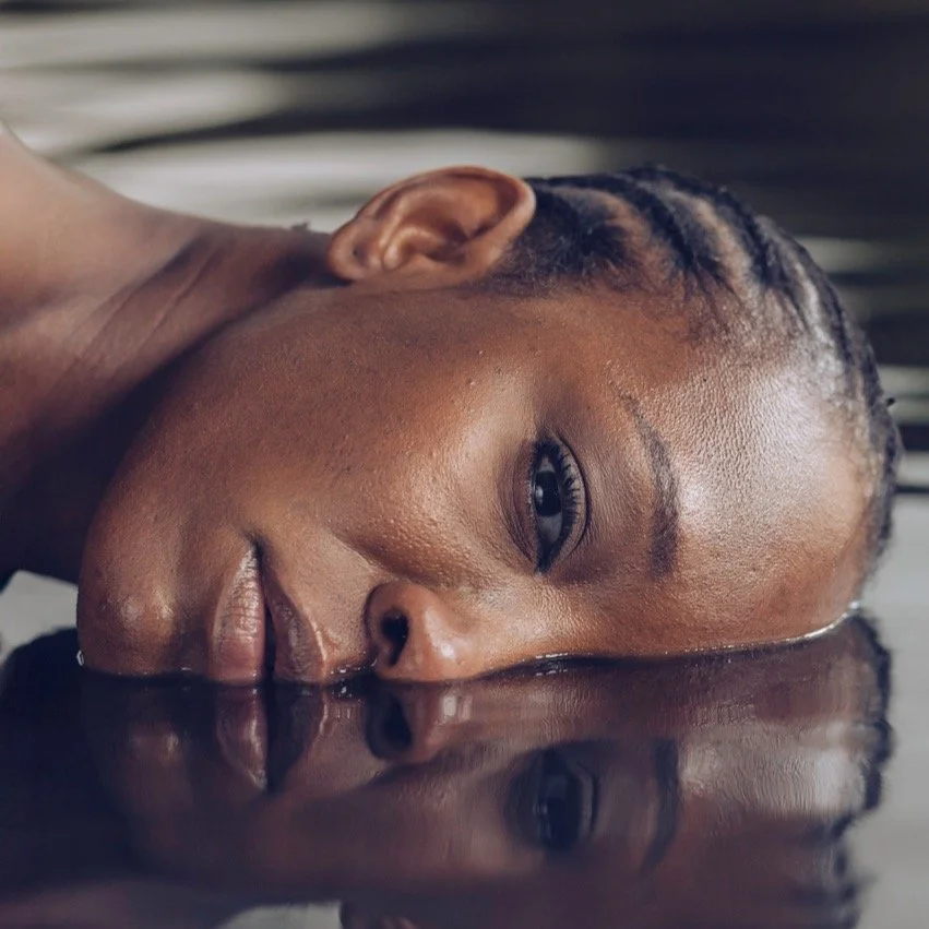 Thanks to @skrappywithak for sending me this intriguing image of @viriliagriffith photographed by @tanjatiziana Makeup by me.