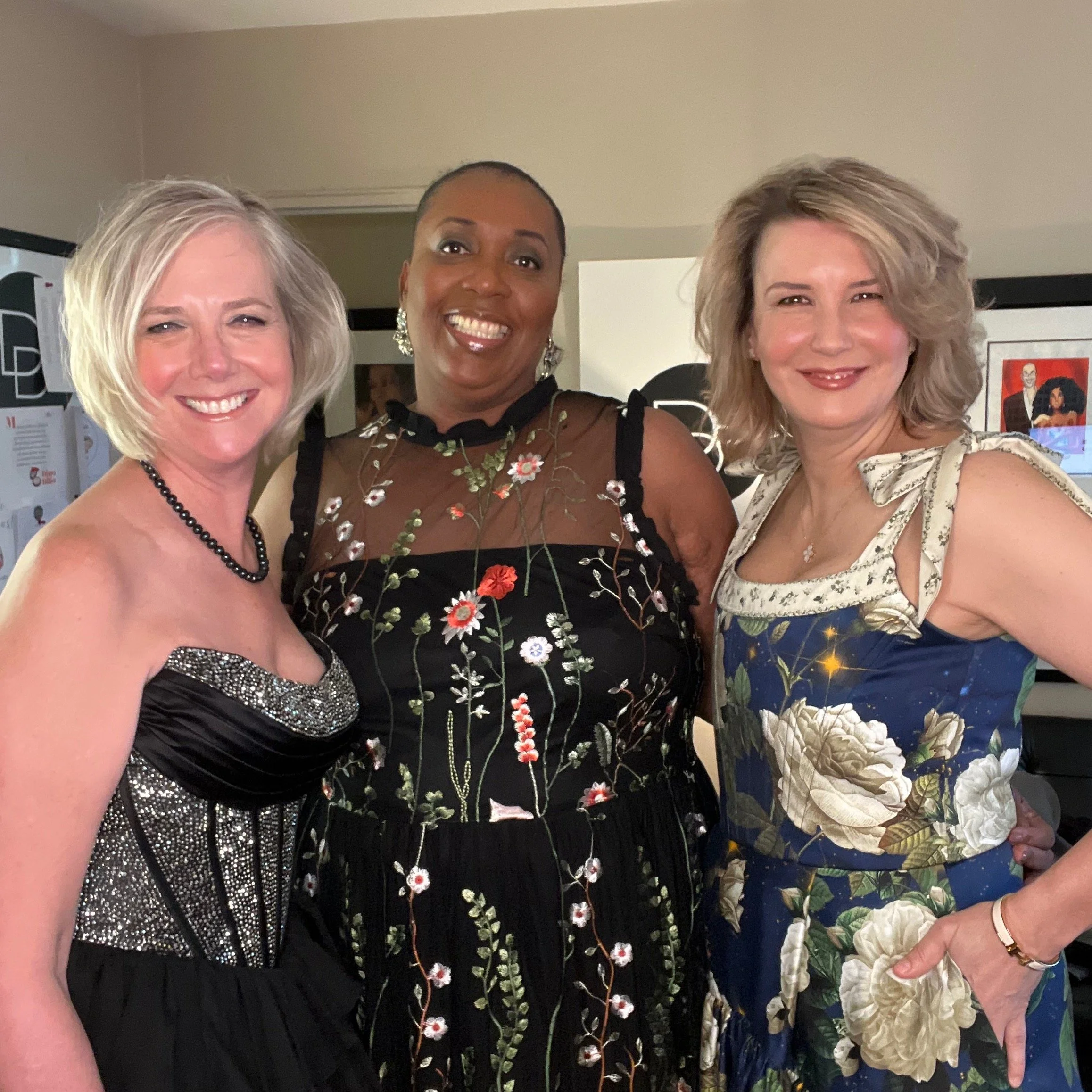 The Girl Group Session&thinsp;
&thinsp;
There&rsquo;s nothing more special and fun than getting all dolled up together for a girl&rsquo;s night out, attending an important event, gala or just for the fun. Ideal for bridal parties.&thinsp;
&thinsp;
Bo
