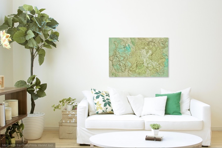 Shown hanging horizontally. 