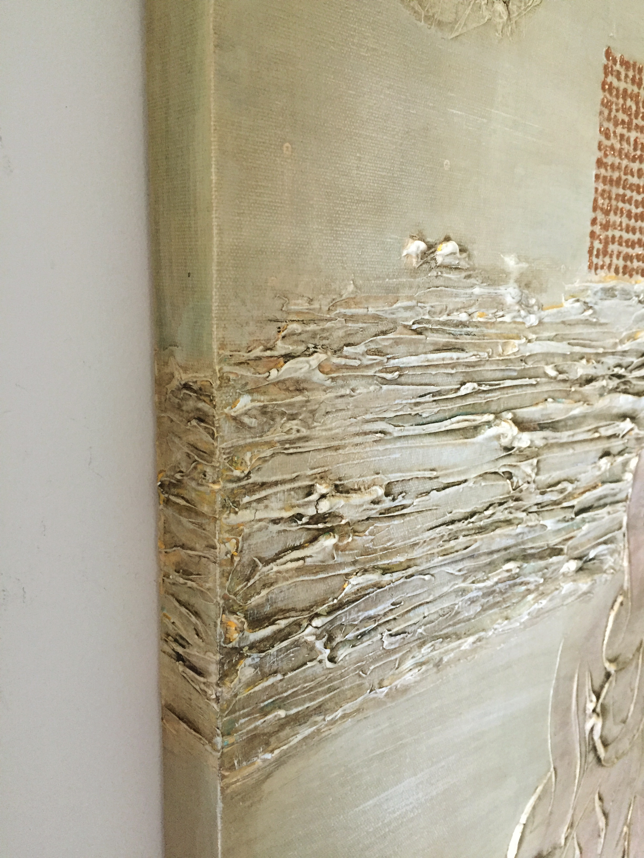 Another example showing how texture and painting wraps the edges of the canvas
