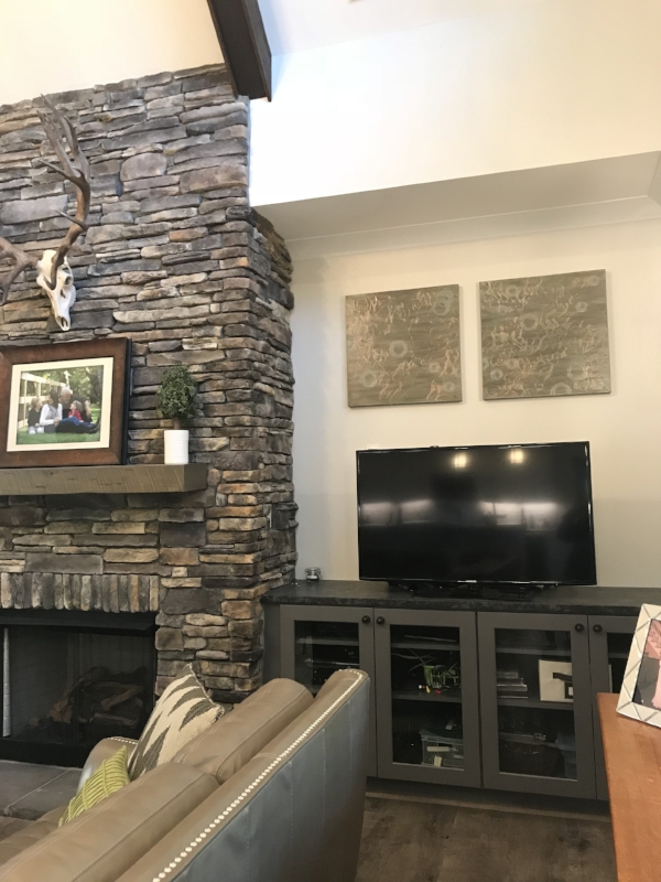 AQUILINE 1 and AQUILINE 2 - 24 x 24 each - Great Room