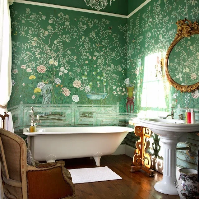 16 PRETTY POWDER ROOMS: IDEAS + INSPIRATION
