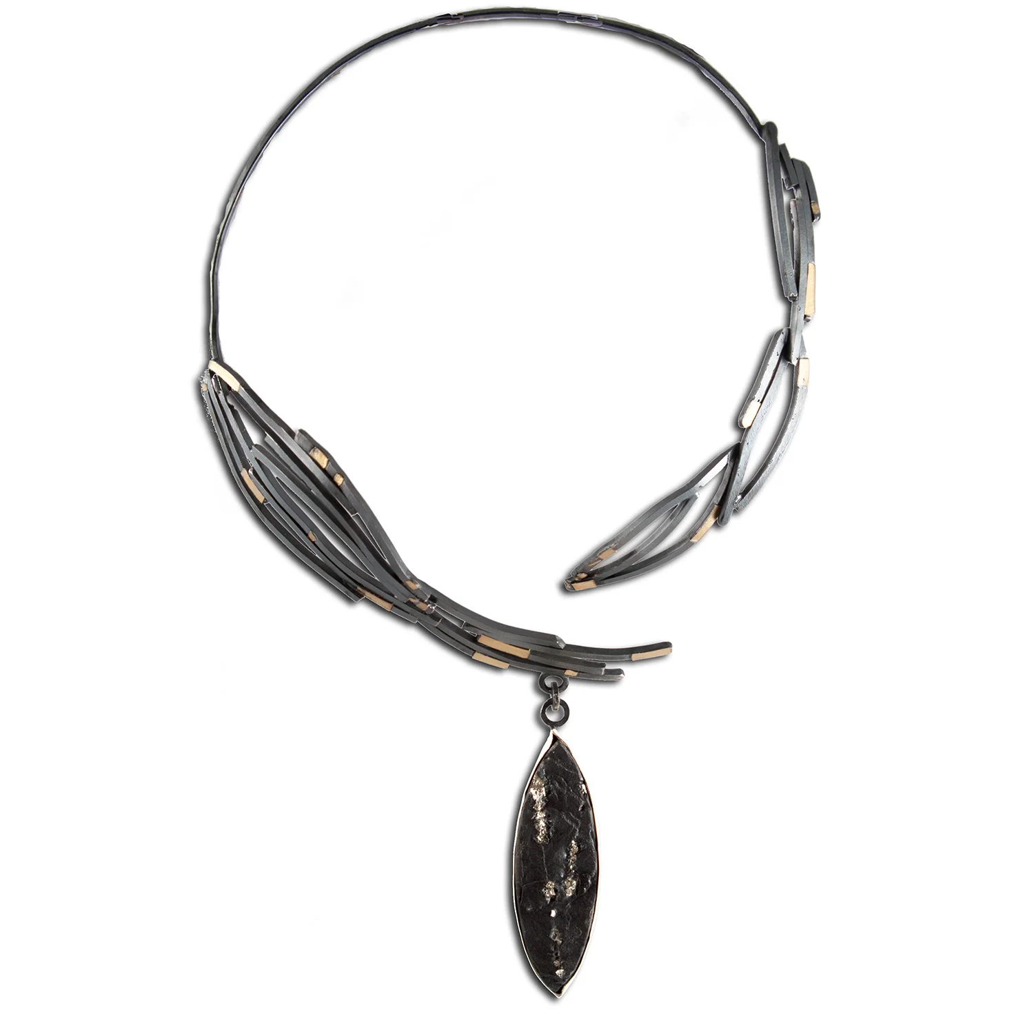Wave-collar-with-pyrite-in-slate.jpg