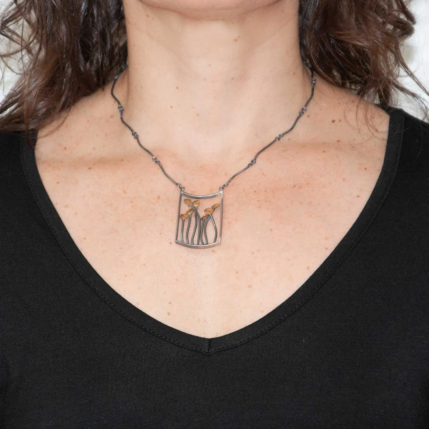 Pod-necklace-model.jpg