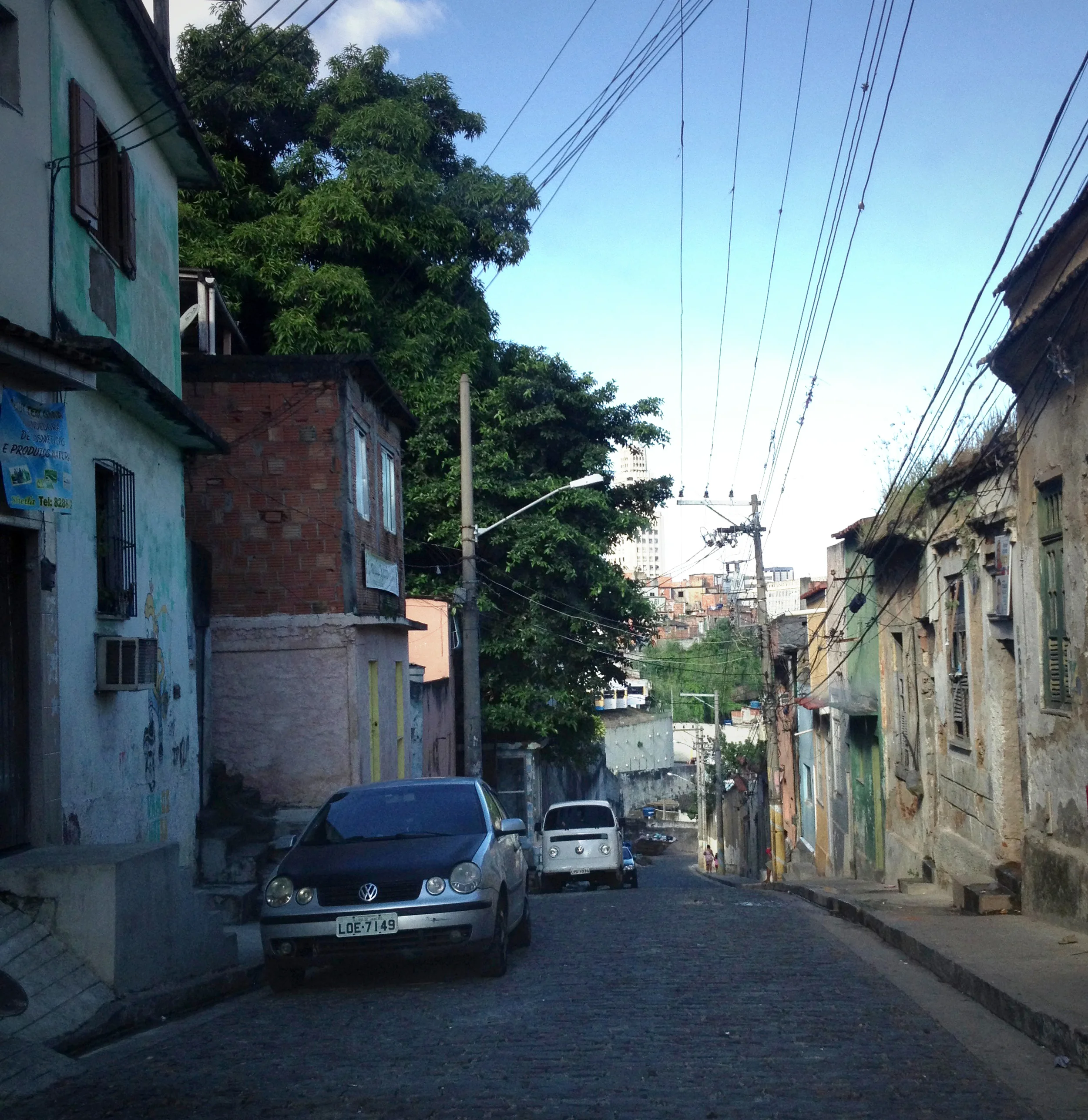 Entry road to Providencia