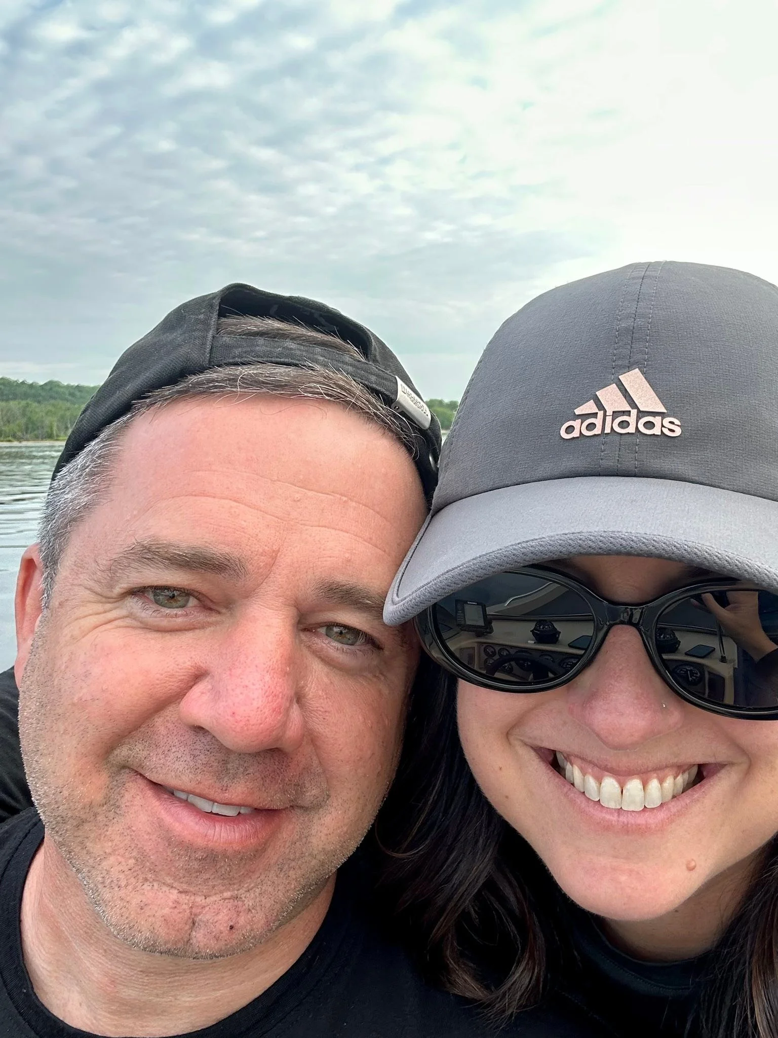 Date night on the St. Croix River. &hearts;️ I&rsquo;m a Minnesota girl to the core and love two things: water and boating.

#minnesota #minnesotagirl #stcroixriver #river #datenight