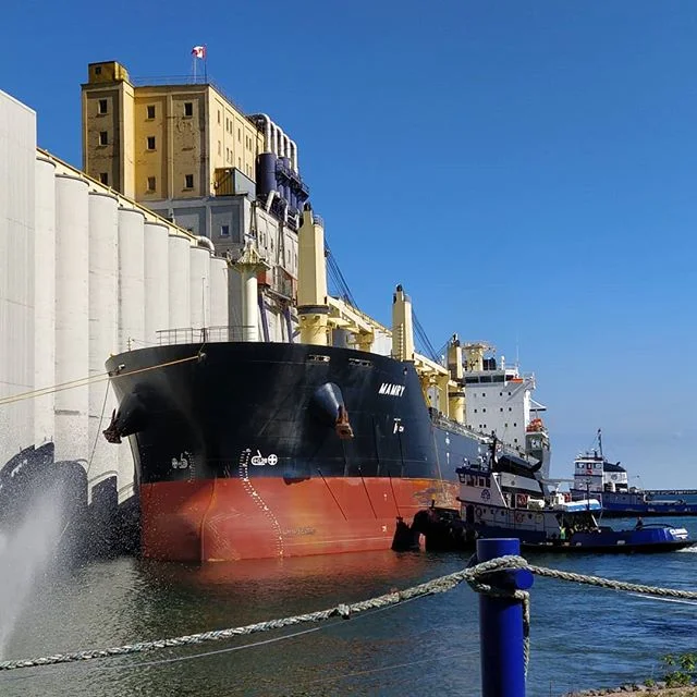 MV Mamry - Glenada & Point Valour assisting #portofthunderbay #thunderbay #thunderbayshipping #thunderbaytugservices #polsteam