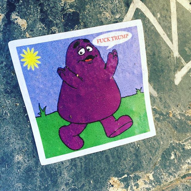 #cnn #foxnews #msnbc #trump #donaldtrump #rnc #truth #urbanart #stickerporn #clown #dcstickers #slaptag #slaptags #streetart #art #graffitiart #graffiti #grimace #fucktrump