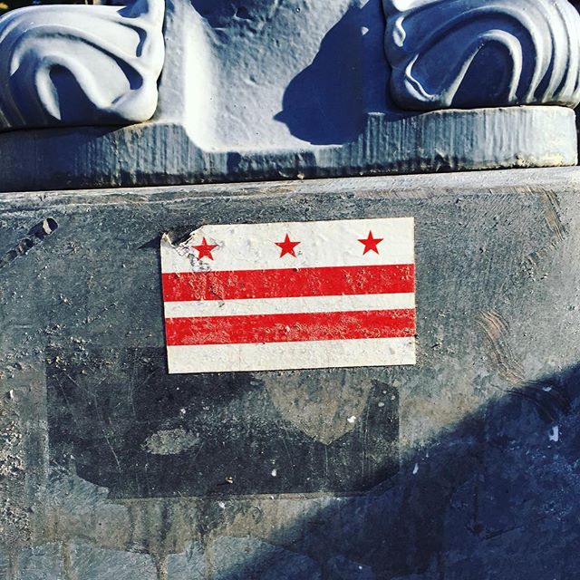 Where have all of DC’s stickers gone?! #dcstickers #slaptags #slaptag #graffiti #graffitiporn #graffitiart #streetart #arteverywhere #washingtondc