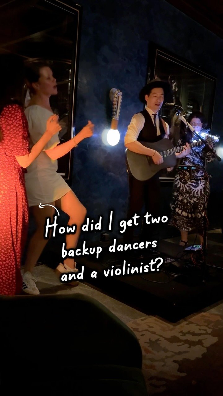 AFTER HOURS FUN 😆
Sometimes the crowd wants to be involved in the music, and these ladies wanted to dance. 💃 and one of their friends plays violin too! How fun!
You can come see me perform in @xxbarhongkong
Tuesday thru Saturday (except Thursdays